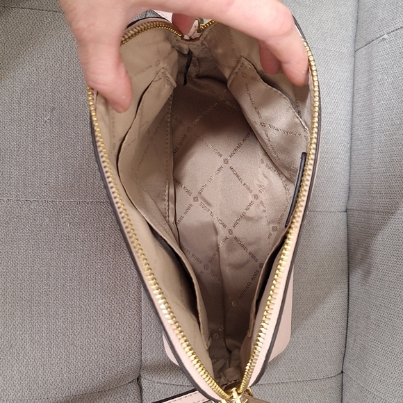 Michael Kors Purse - Picture 3 of 6